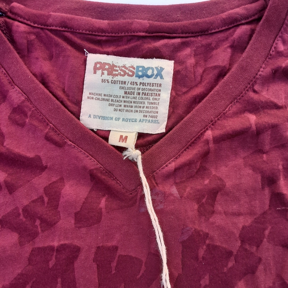 Womens University of Minnesota V Neck TShirt~Sz M - Picture 3 of 7